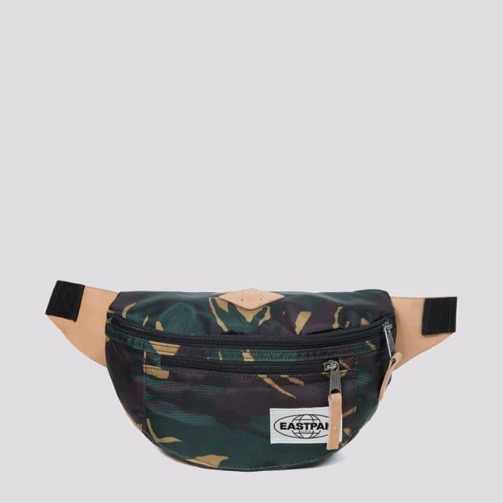 Eastpak NERKA AUTHENTIC INTO THE OUT BUNDEL CAMO