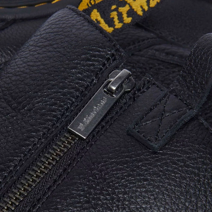 Dr. Martens DMXL Leather Rigger Boots 41192001