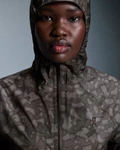 On Running ULTRA JACKET Eclipse 1WE12002608