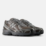 New Balance Buty Sneakersy 740 U7407YI