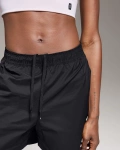 Spodenki damskie On Running STUDIO SHORTS