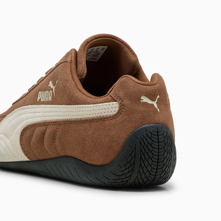 靴 PUMA SPEEDCAT OG HAUTE COFFEE PUMA Speedcat OG “Haute Coffee/Frosted Ivory” スニーカー