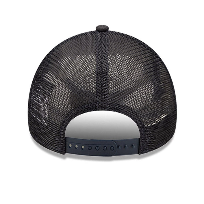 New Era New York Yankees Diamond Era Navy A-Frame Trucker Cap