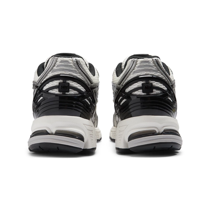 New Balance Buty Sneakersy Srebrne 1906 M1906RER