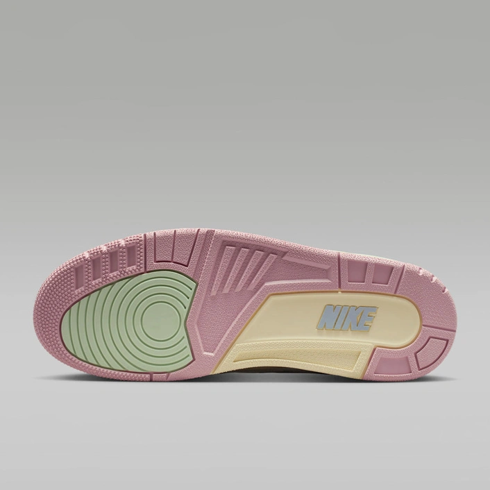 Air Jordan 3 Retro „Sail and Jade Aura” IF4396-100