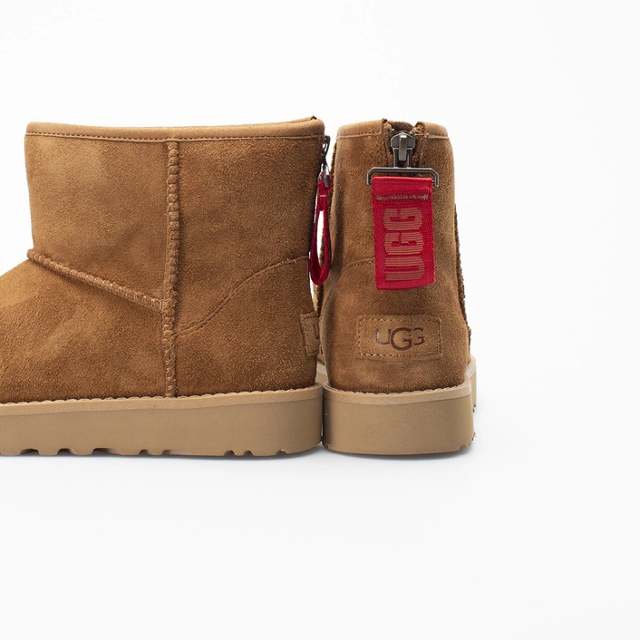 UGG W CLASSIC MINI LOGO ZIP CHESTNUT