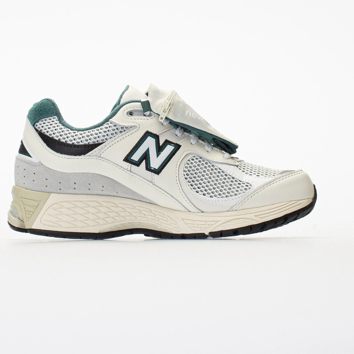 New Balance M2002RVD
