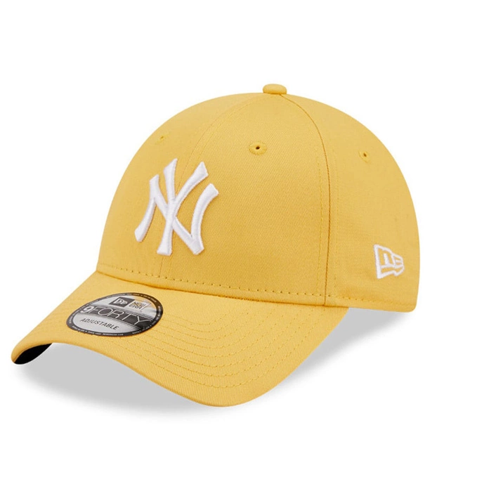 New Era New York Yankees League Essential Yellow 9FORTY Adjustable Cap