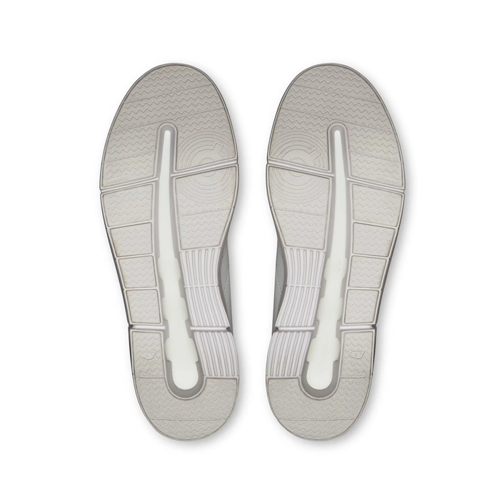 On THE ROGER SPIN White-Black 3WD11480462