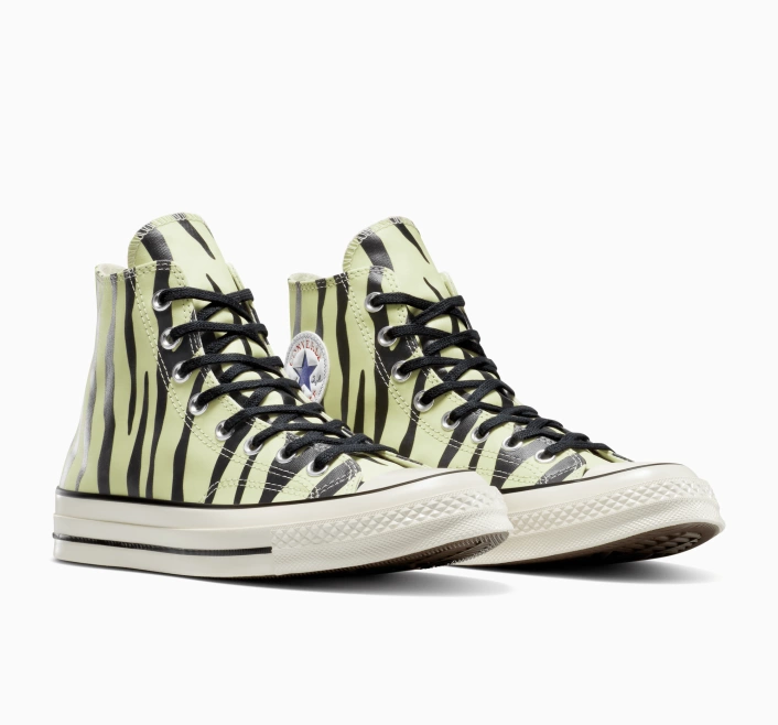 Converse Chuck 70 Glow-In-The-Dark Zebra Print A15032C