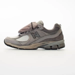 New Balance Sneakers M2002RVC