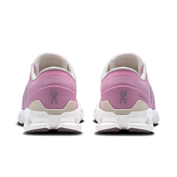 On Sneakersy Damskie Różowe CLOUD X 4 Petal-Sand 3WE30073561