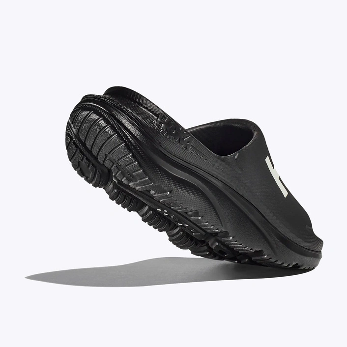 HOKA Ora Athletic Slide unisex klapki regeneracyjne Black / White