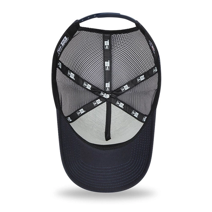 New Era New York Yankees Diamond Era Navy A-Frame Trucker Cap