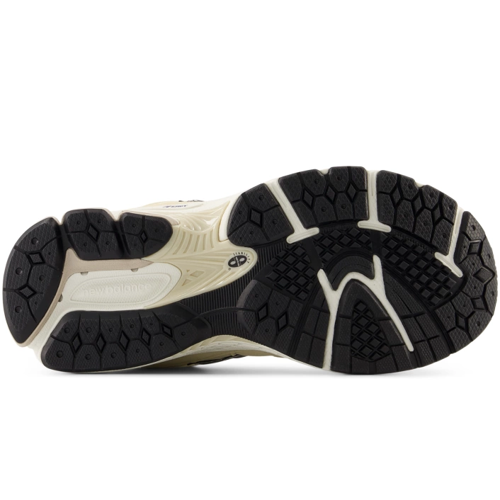 New Balance Buty Sneakersy Beżowe 2002 GC2002FA