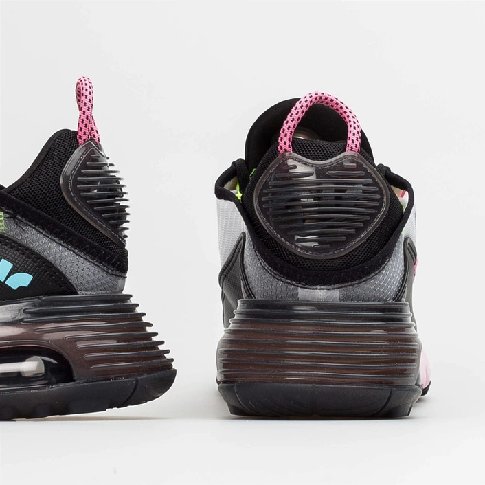 Nike WMNS Air Max 2090 CW4286-100