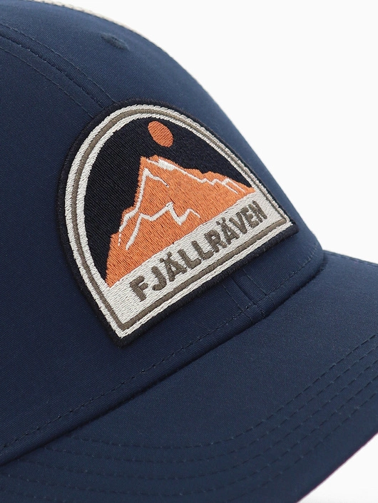 Czapka z daszkiem Fjallraven Badge Långtradarkeps Navy
