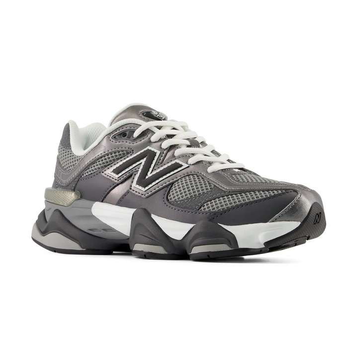 New Balance Buty Sneakersy Czarne 9060 G90603BN