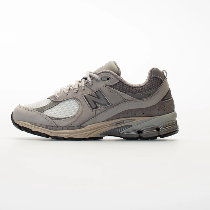 New Balance Sneakers M2002RVC