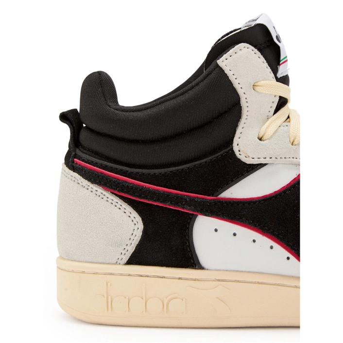 Sneakers Diadora MAGIC BASKET DEMI CUT SUEDE LEATHER