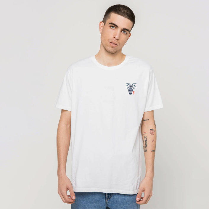 Kaotiko Life Is Too Short Washed T-shirt