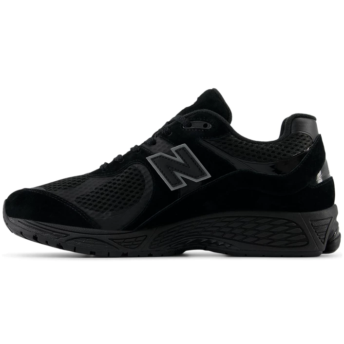 New Balance Buty Sneakersy Czarne 2002 M2002WB