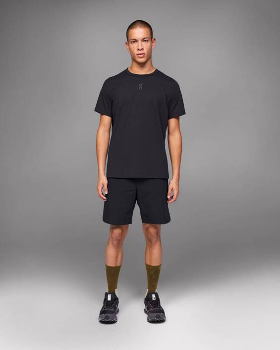 On Running TREK SHORT Black 1ME10120553